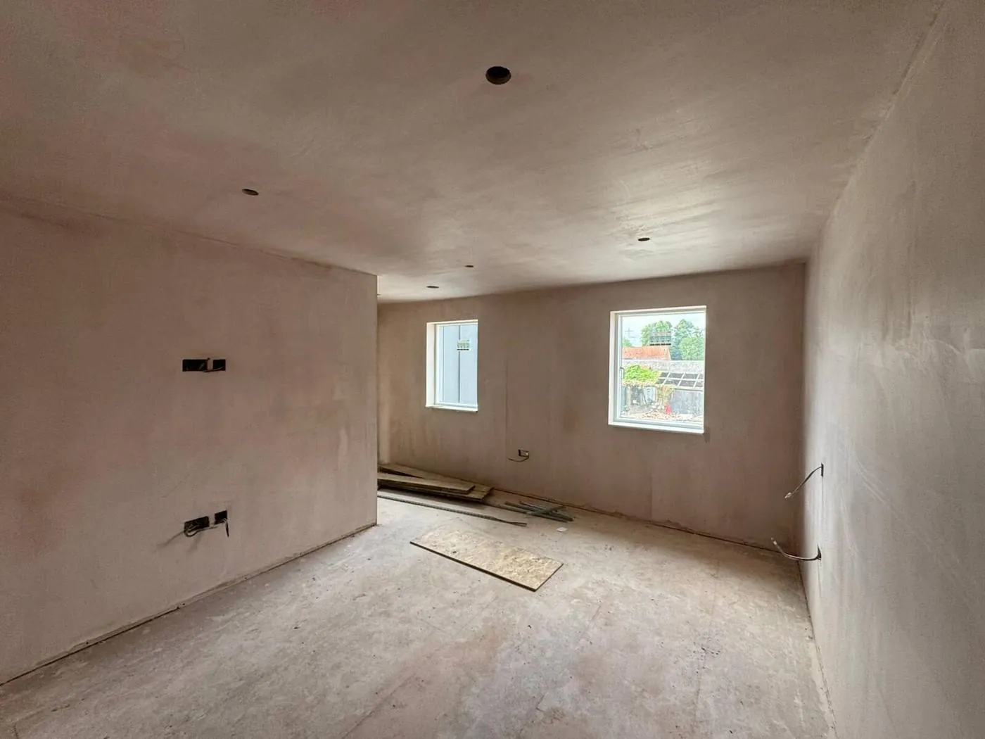 Skim finish throughout a new-build home, Thorndon