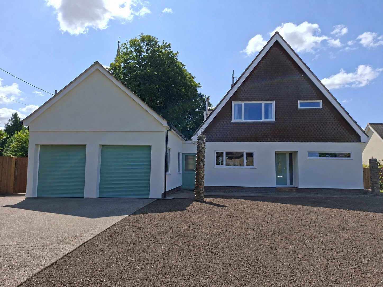 Baumit silicone re-render, before and after, Woolpit, Suffolk